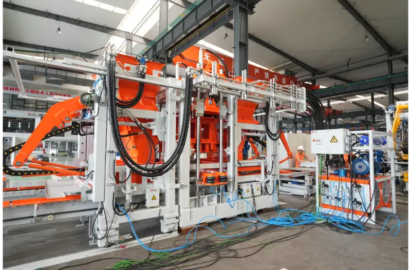 Lini produksi batu bata otomatis Zenith T12 membentuk kembali lanskap produksi industri.