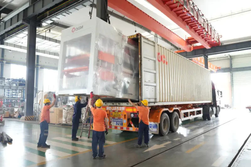 Mesin Quangong Mengirimkan Jalur Produksi Batu Bata Cerdas ke Pasar Luar Negeri