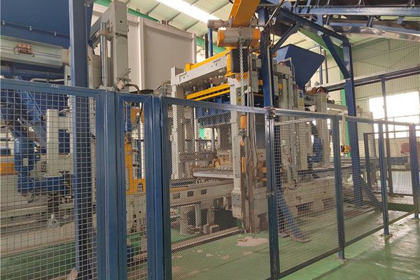 Proyek Mesin Blok Beton Zenith1500-2 Dioperasikan, Membantu Pembangunan Kota Mali